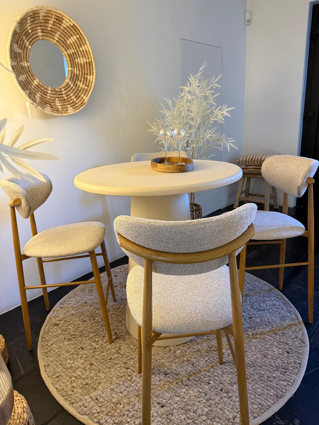 Soft high bar chair