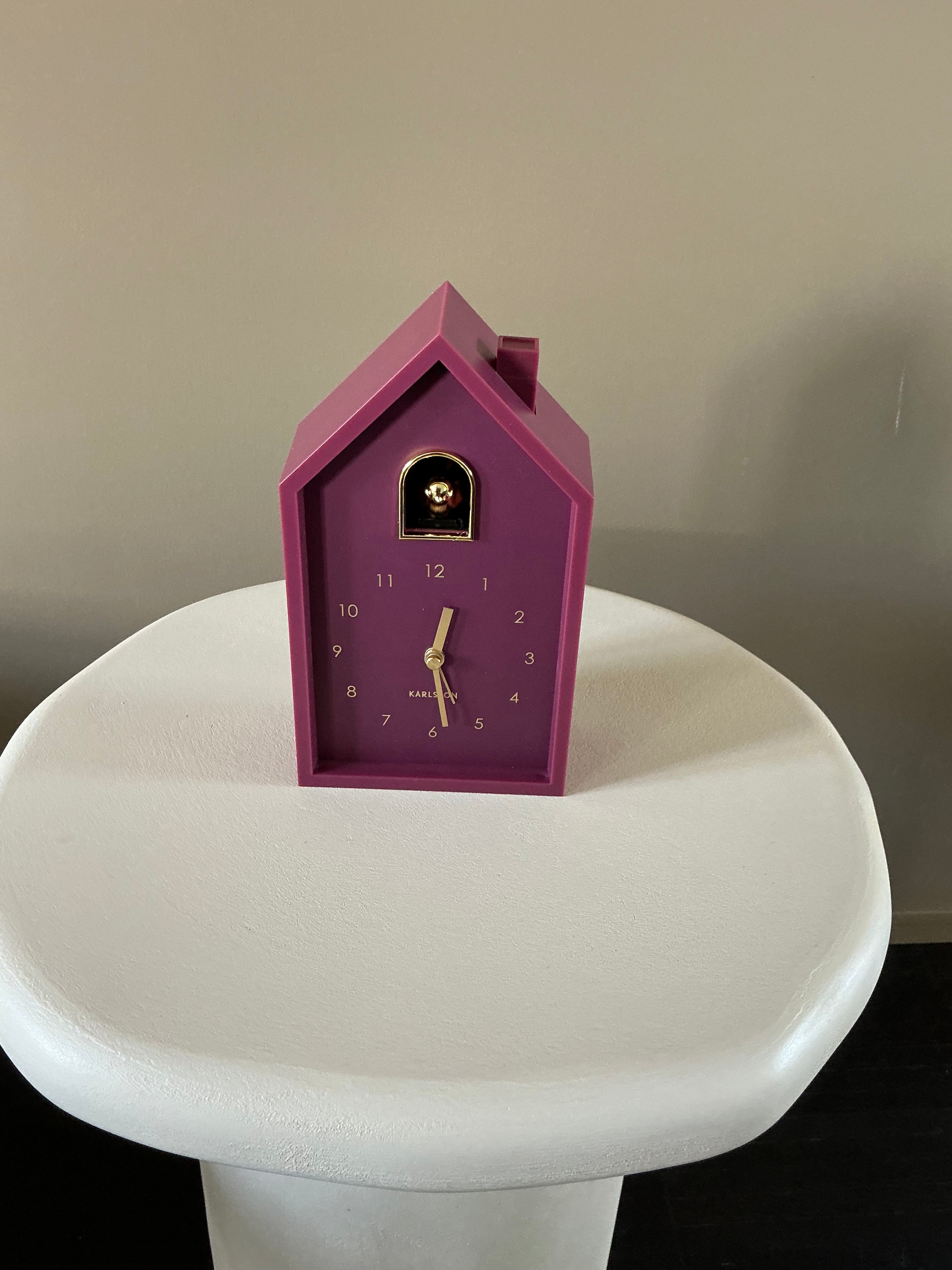Horloge rétro violette