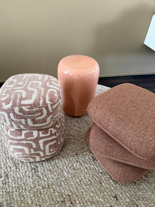 Beige patterned pouf