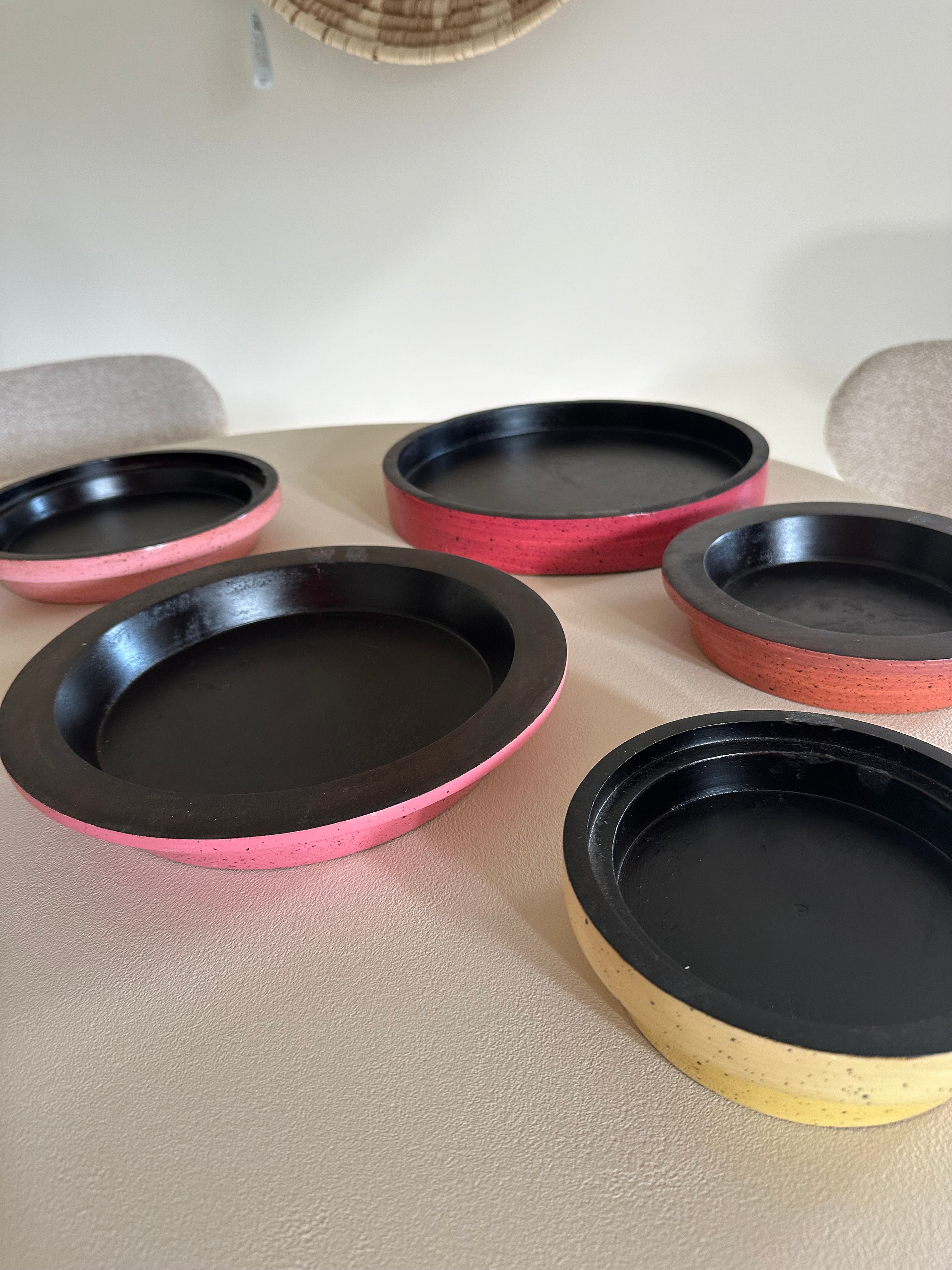 Set de bols en bois colorés (prix par set)