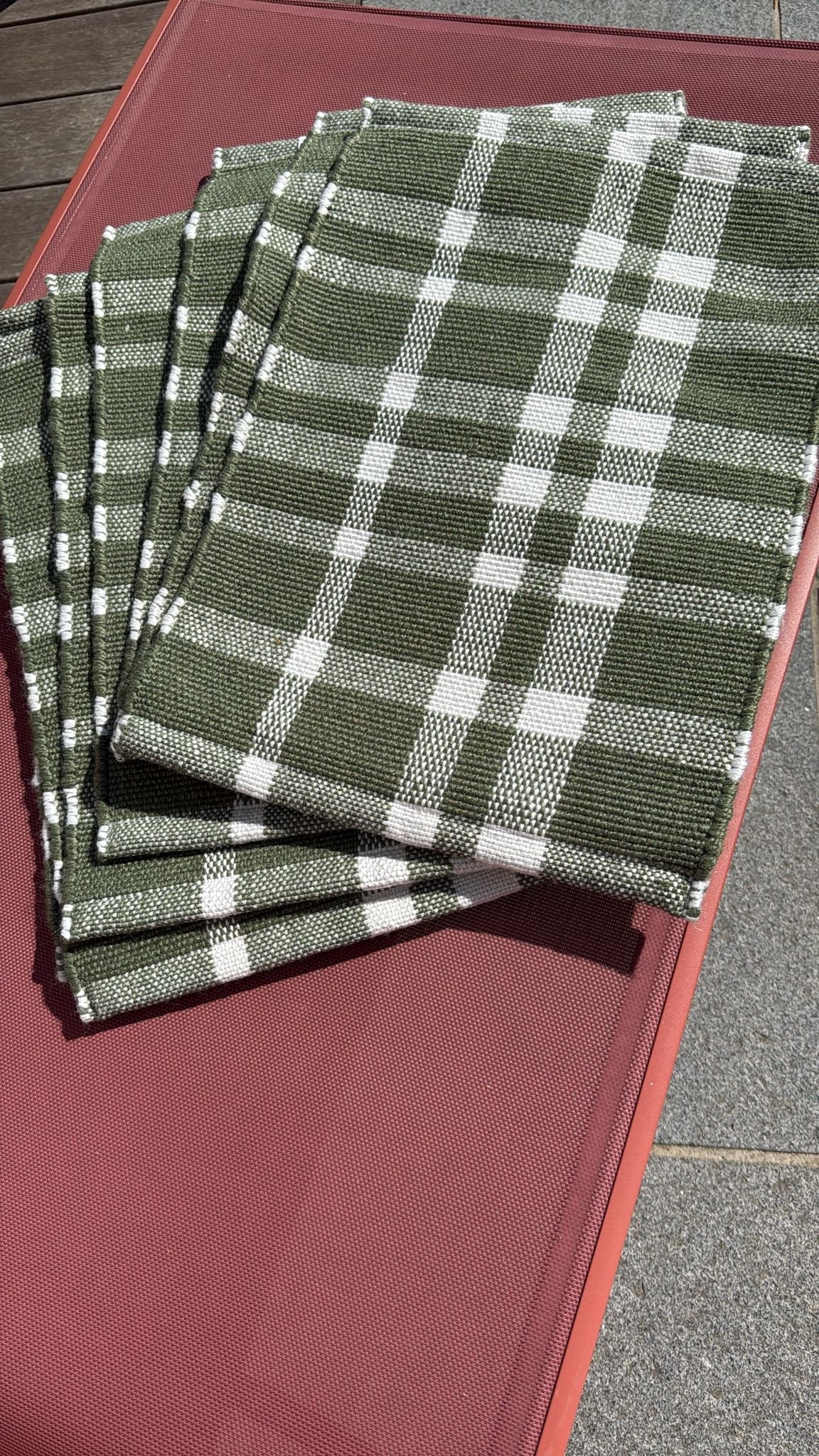 Bruine of groene geruite placemats (set van 8)
