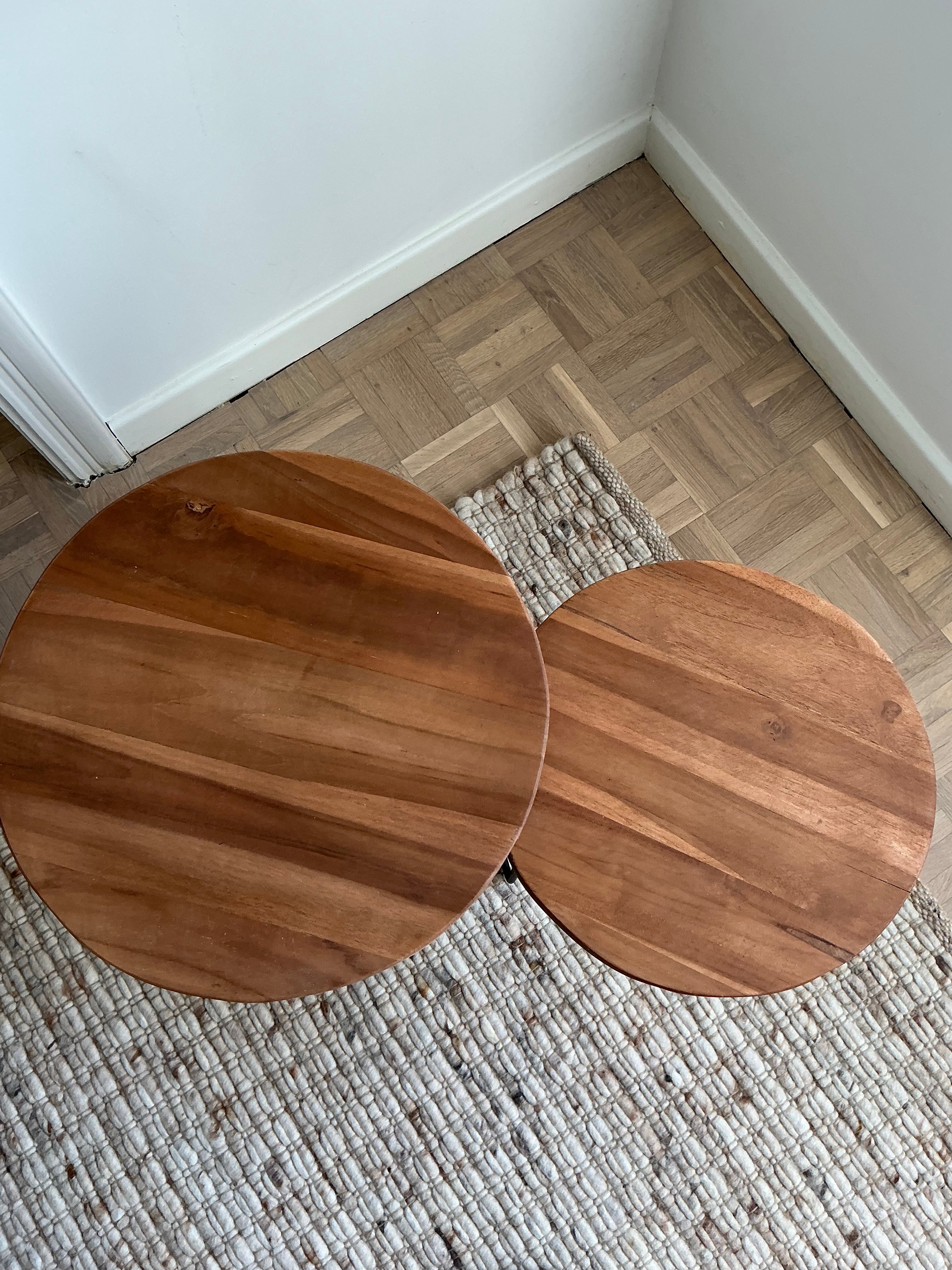Ensemble de tables d'appoint en bois