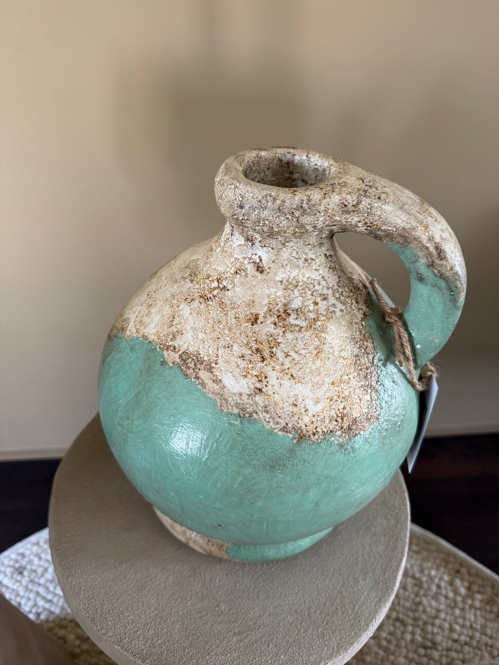 Stone plant pot L