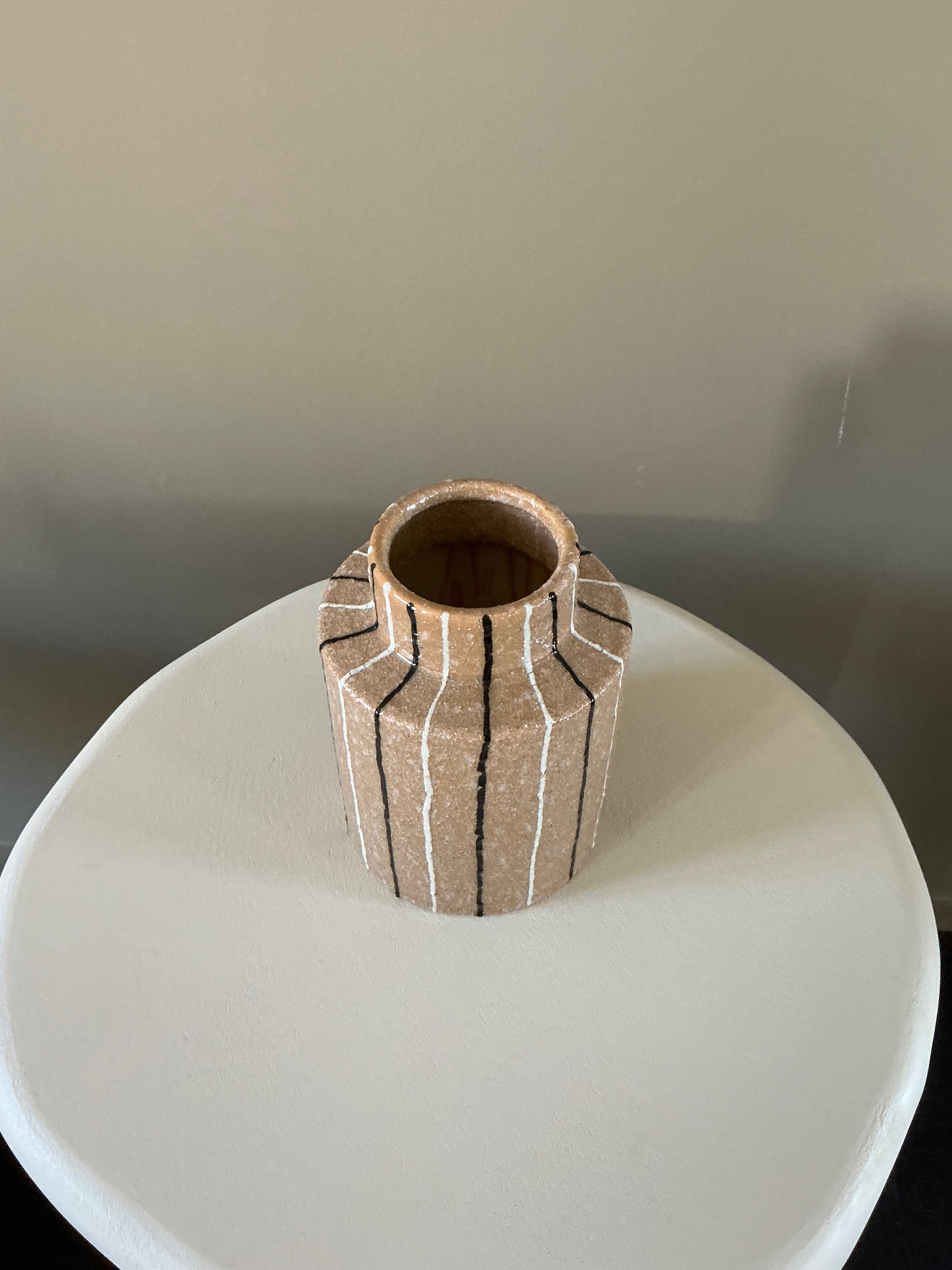 Ceramic pot S