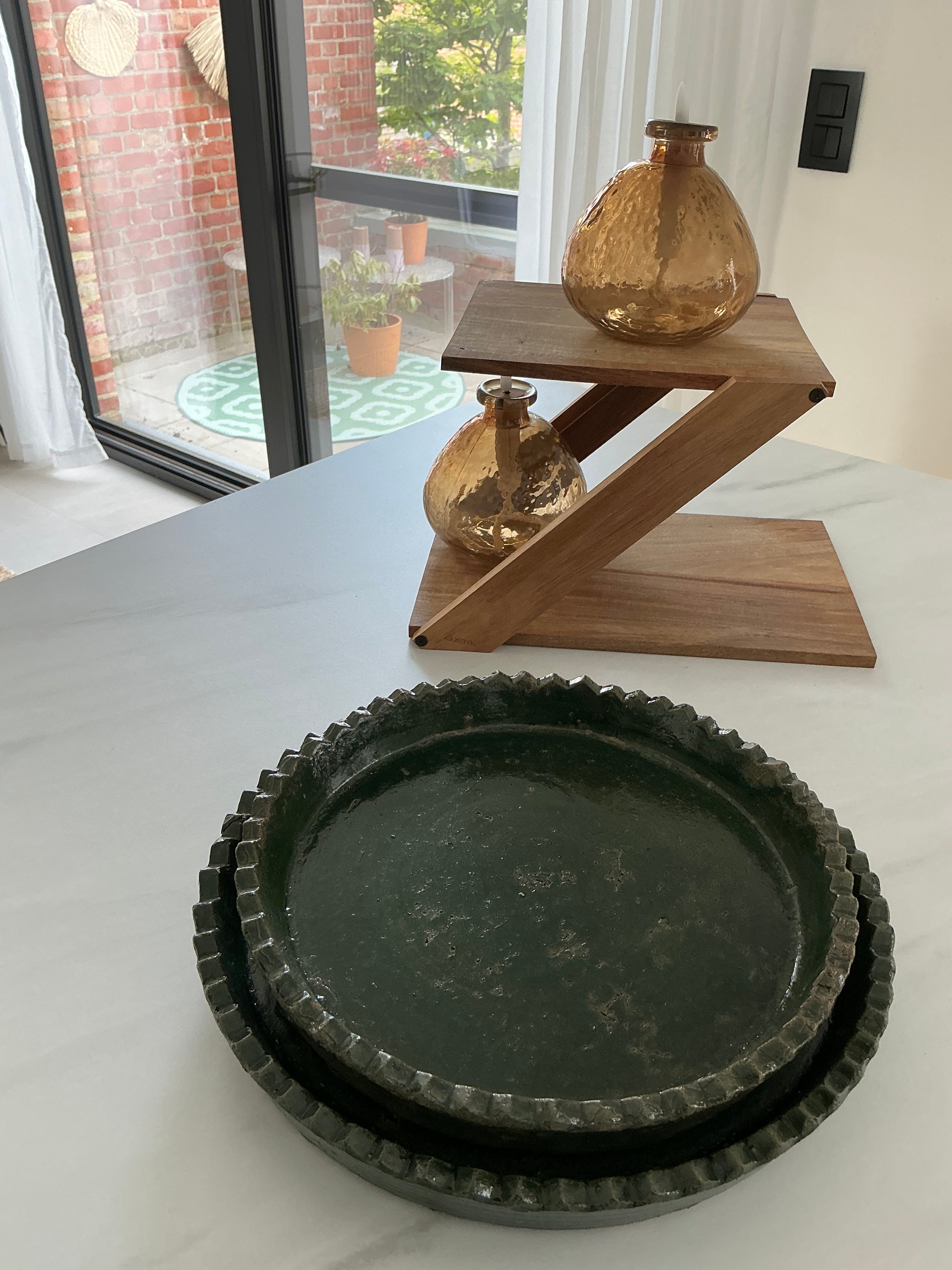 Green plates (set of 2)