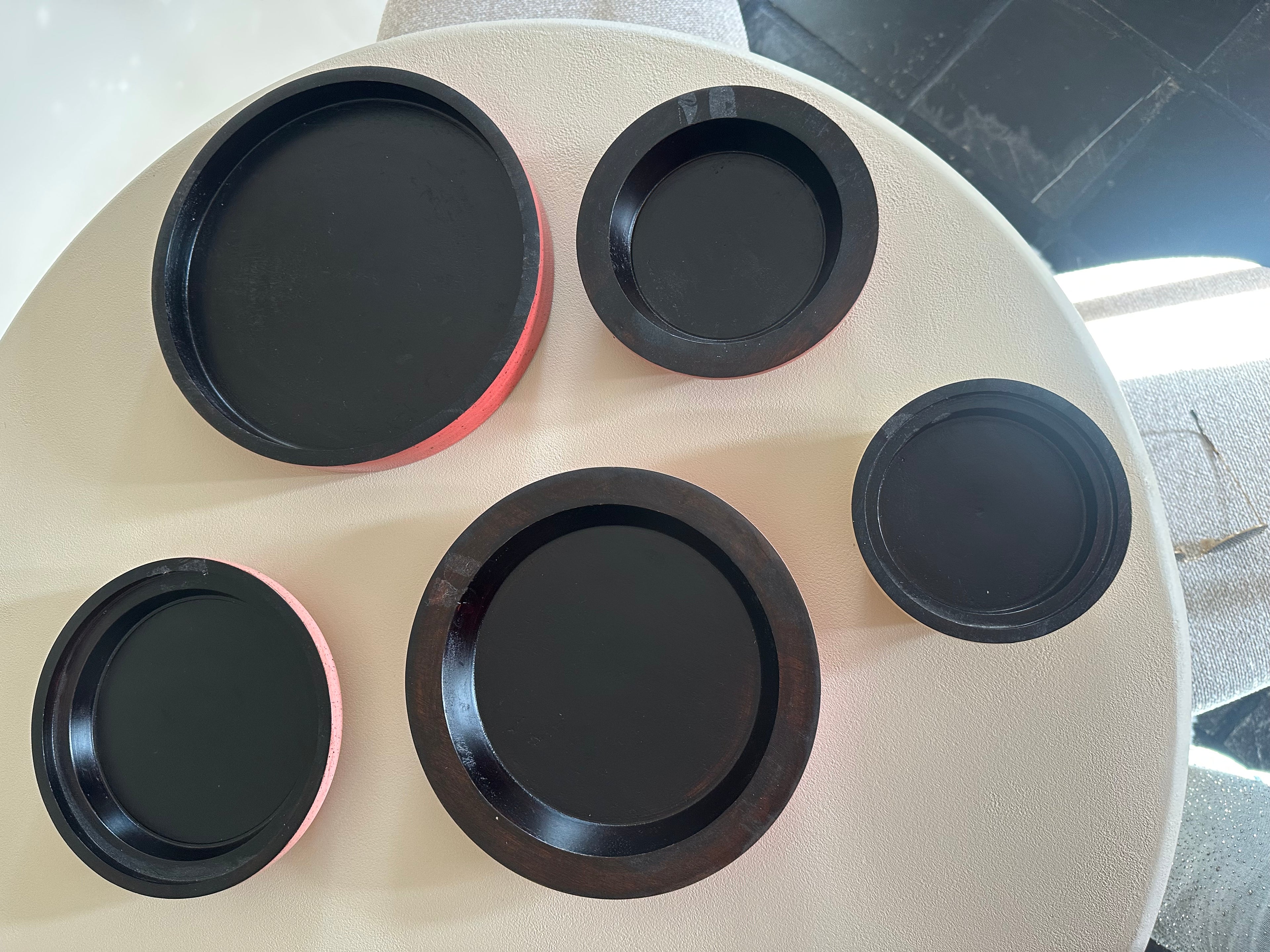 Set de bols en bois colorés (prix par set)
