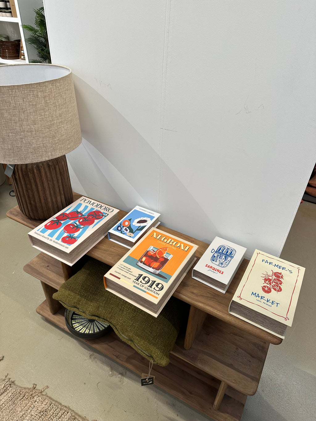 Table book Summer Garden