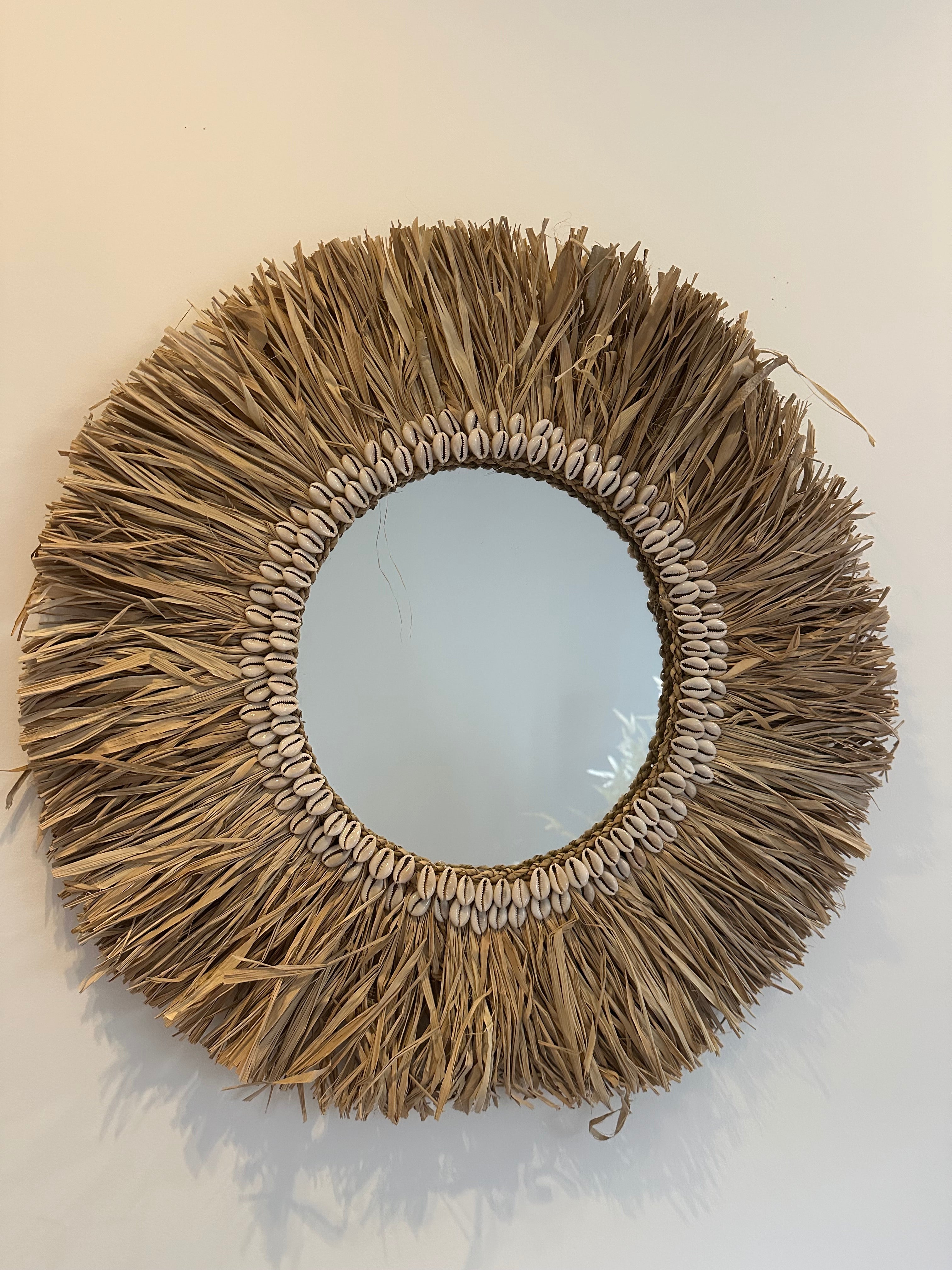 Miroir avec cadre en raphia