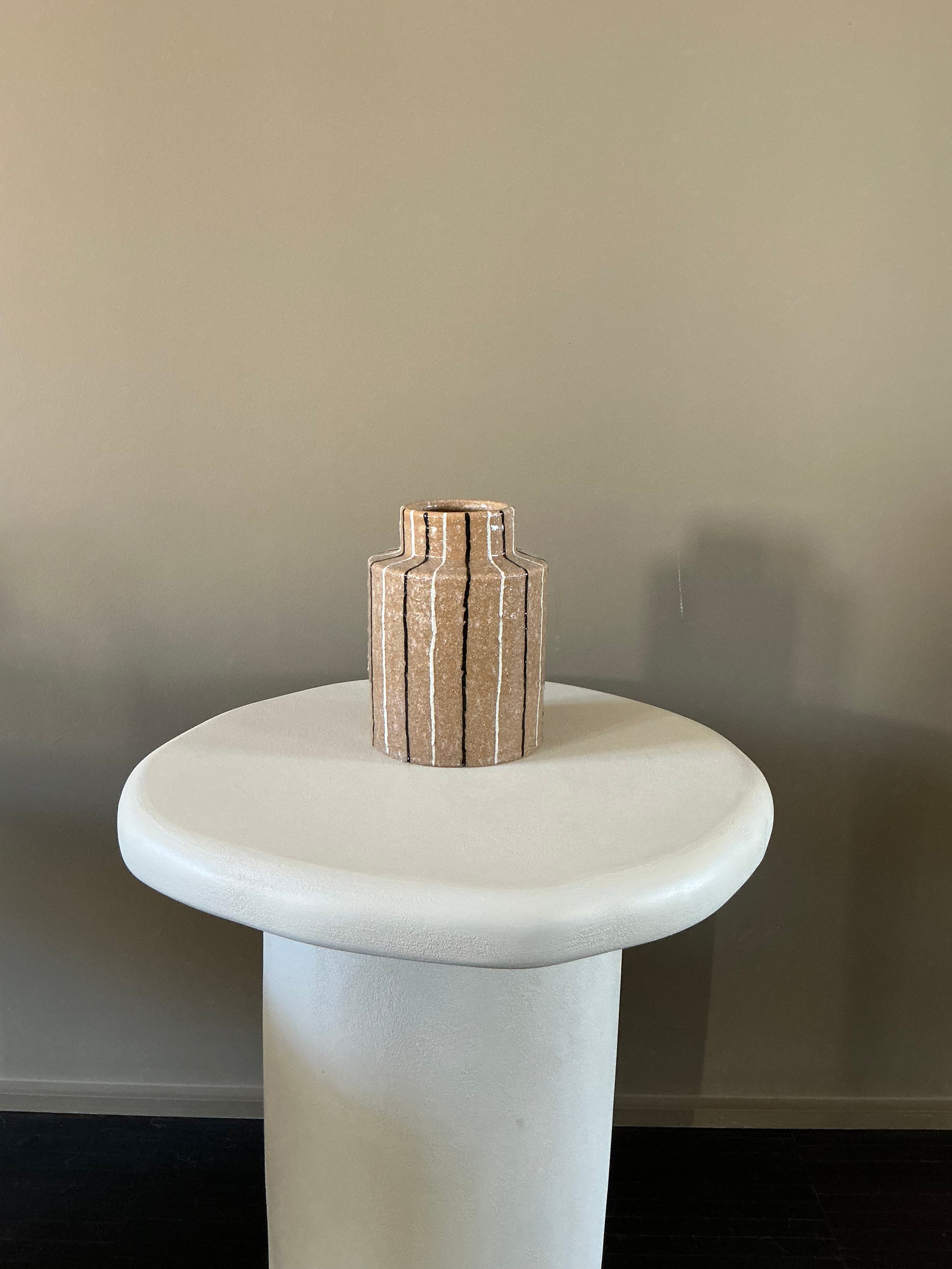 Ceramic pot S