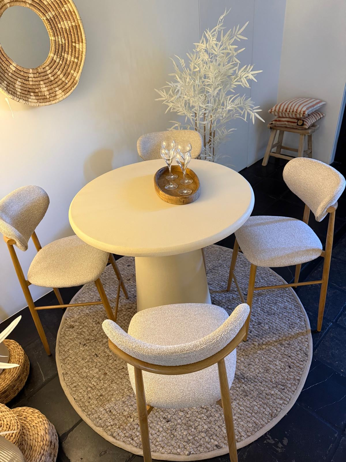 Ronde bartafel in Mortex-look (diameter 90 cm)
