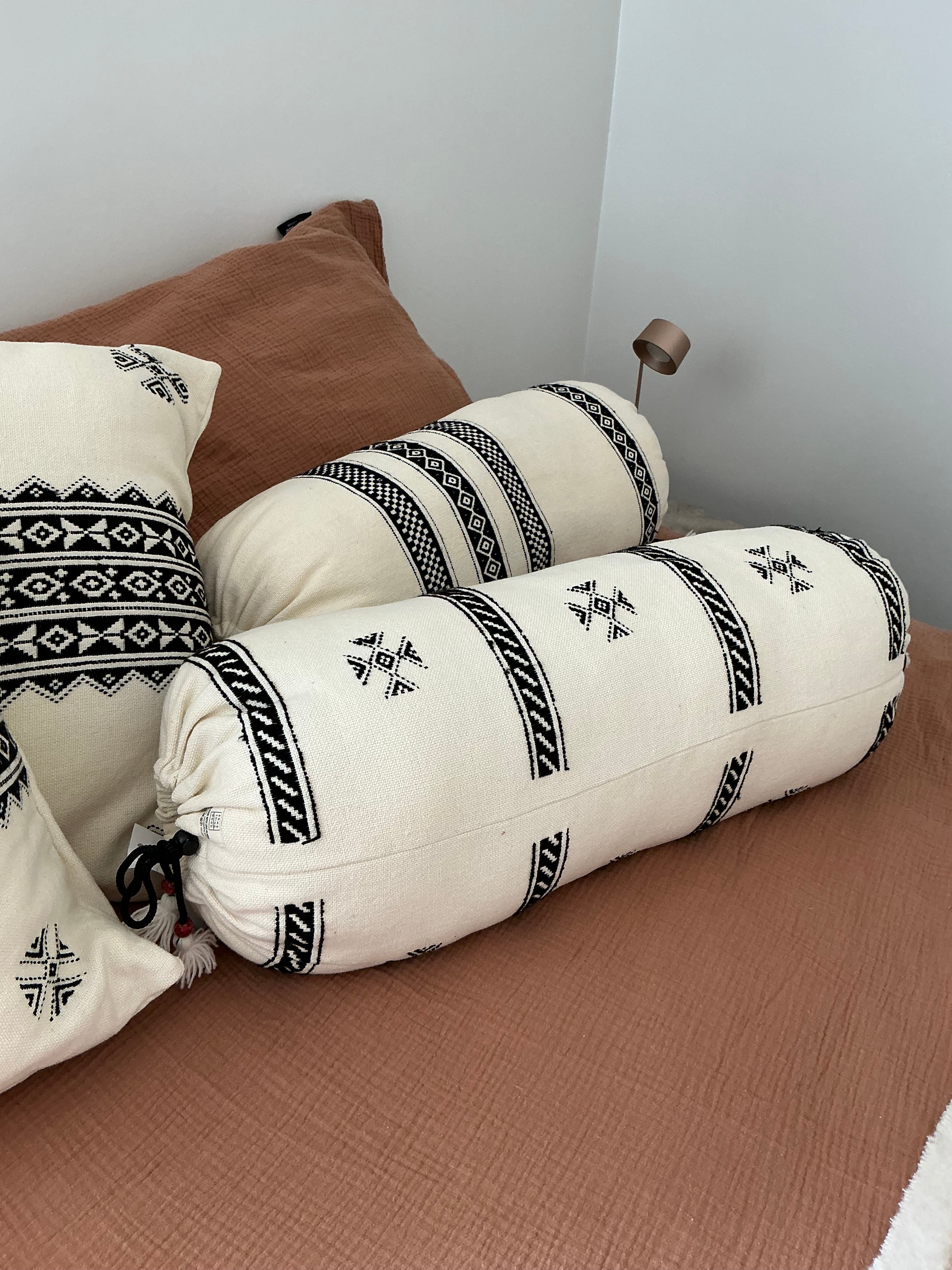 Round cushions