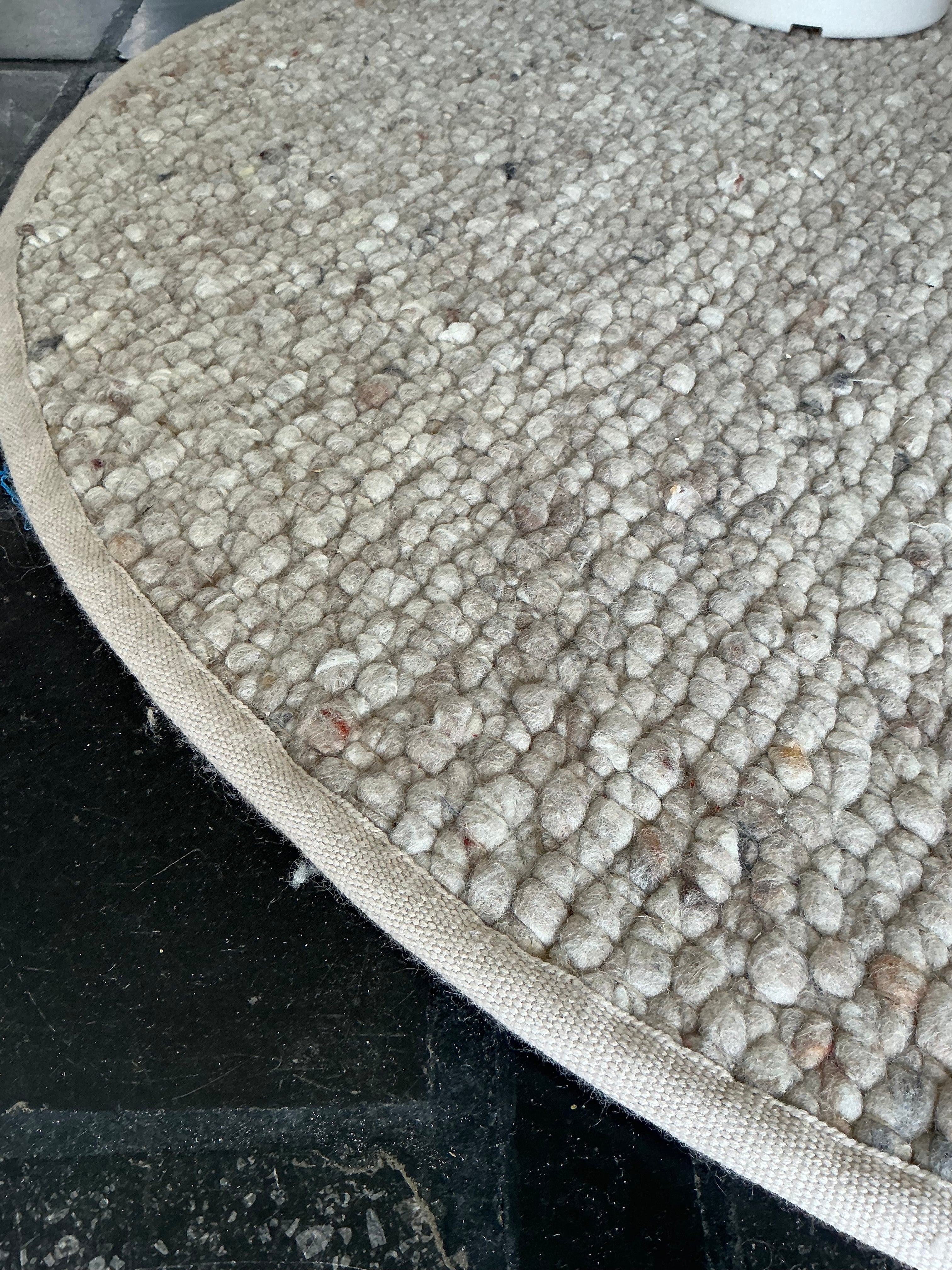 Round soft rug