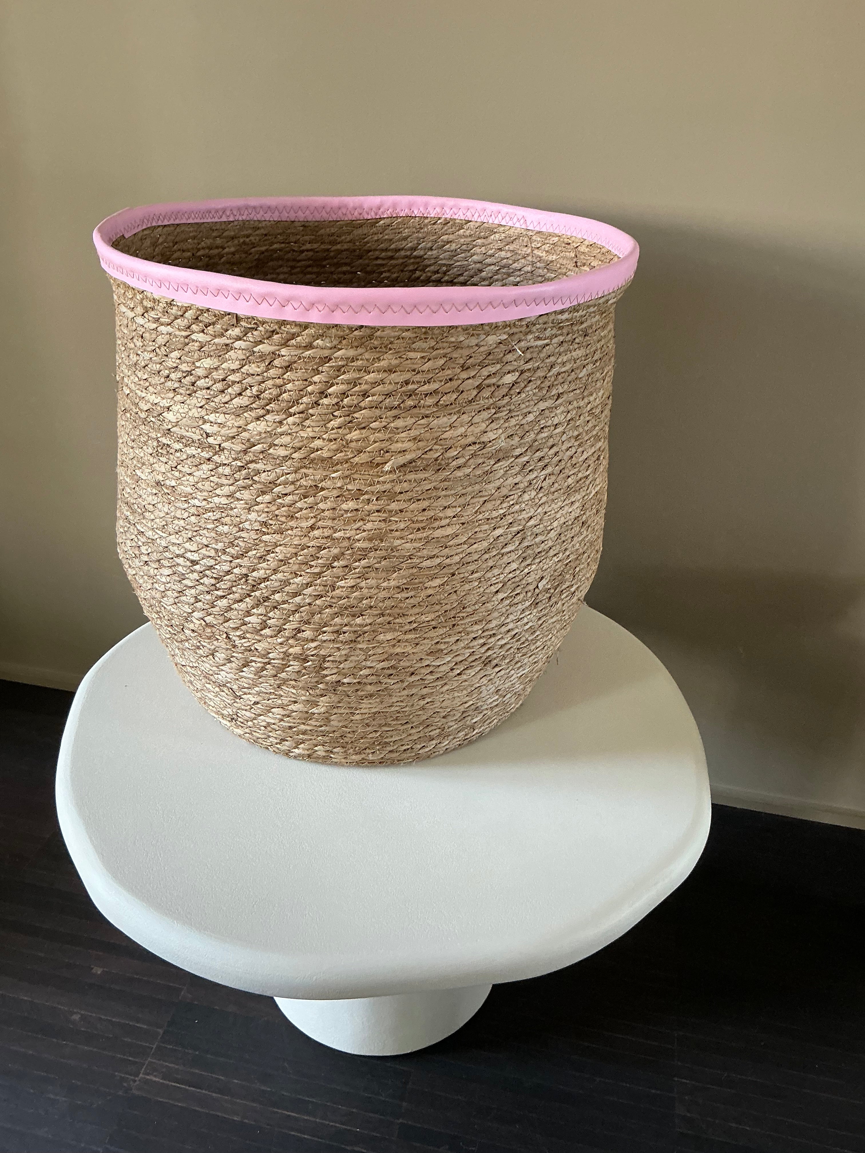 Pink basket (set of 2)