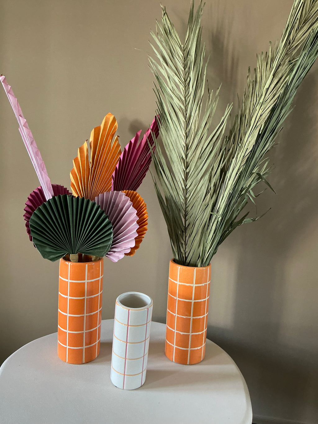 Vase en pierre orange