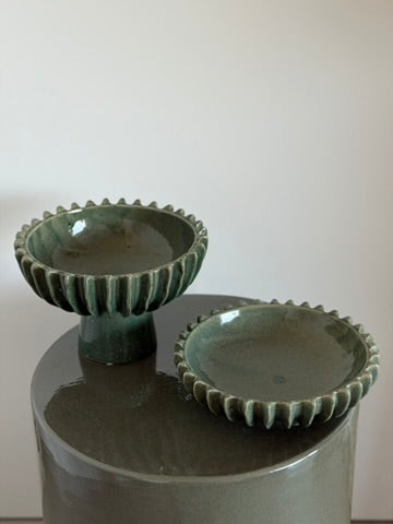 Green decorative bowl (set of 2)
