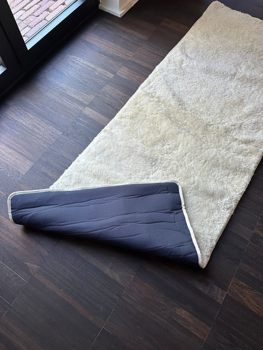 Soft sheep wool yoga mat