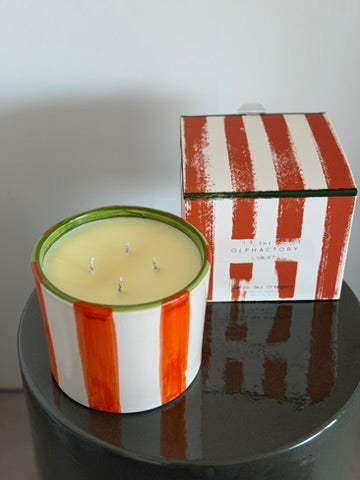 Striped orange vegetable wax candle L (200 hours burn time)