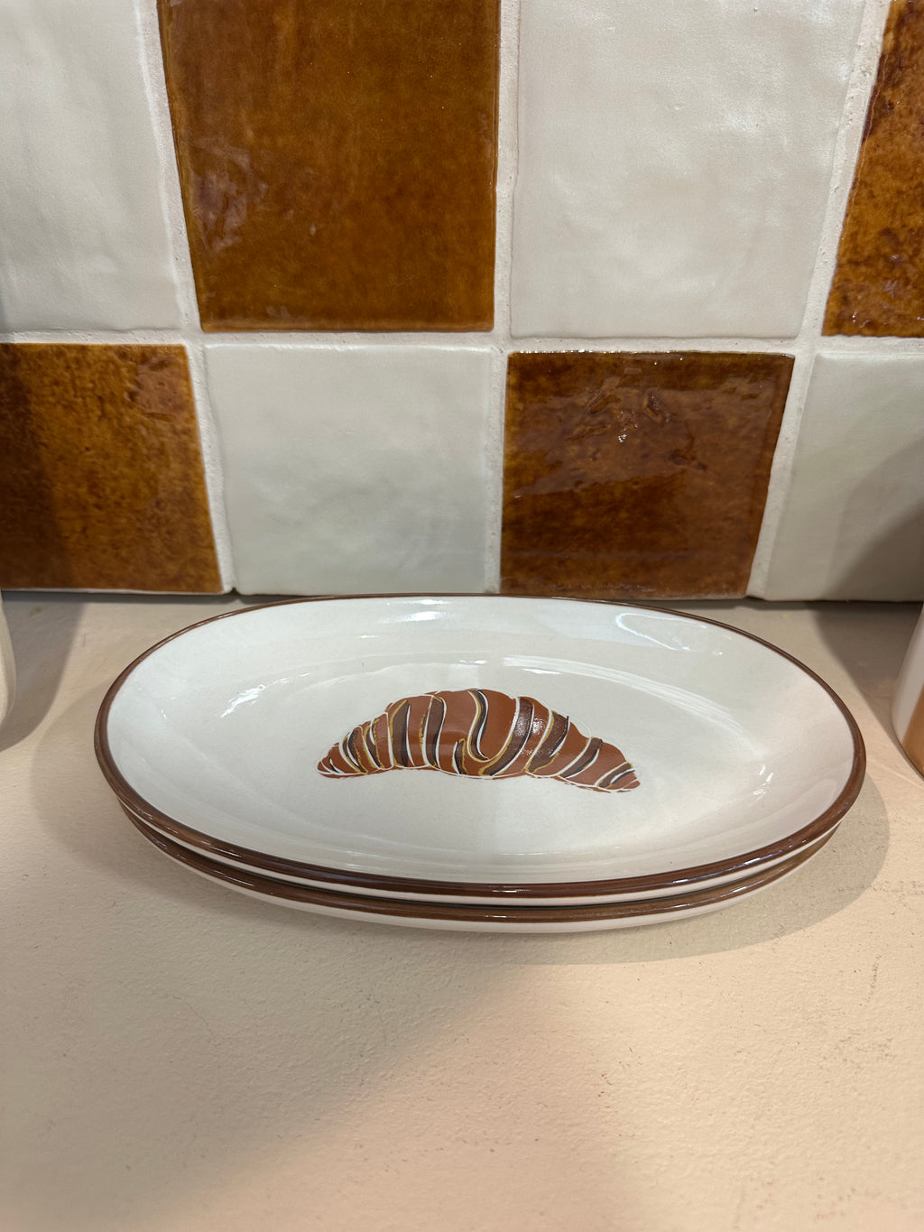 Assiette ovale croissant