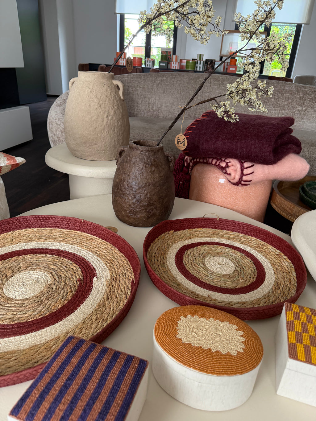 Bordeaux & Cream Serving Tray Ø40 cm €12, Ø50 cm €19