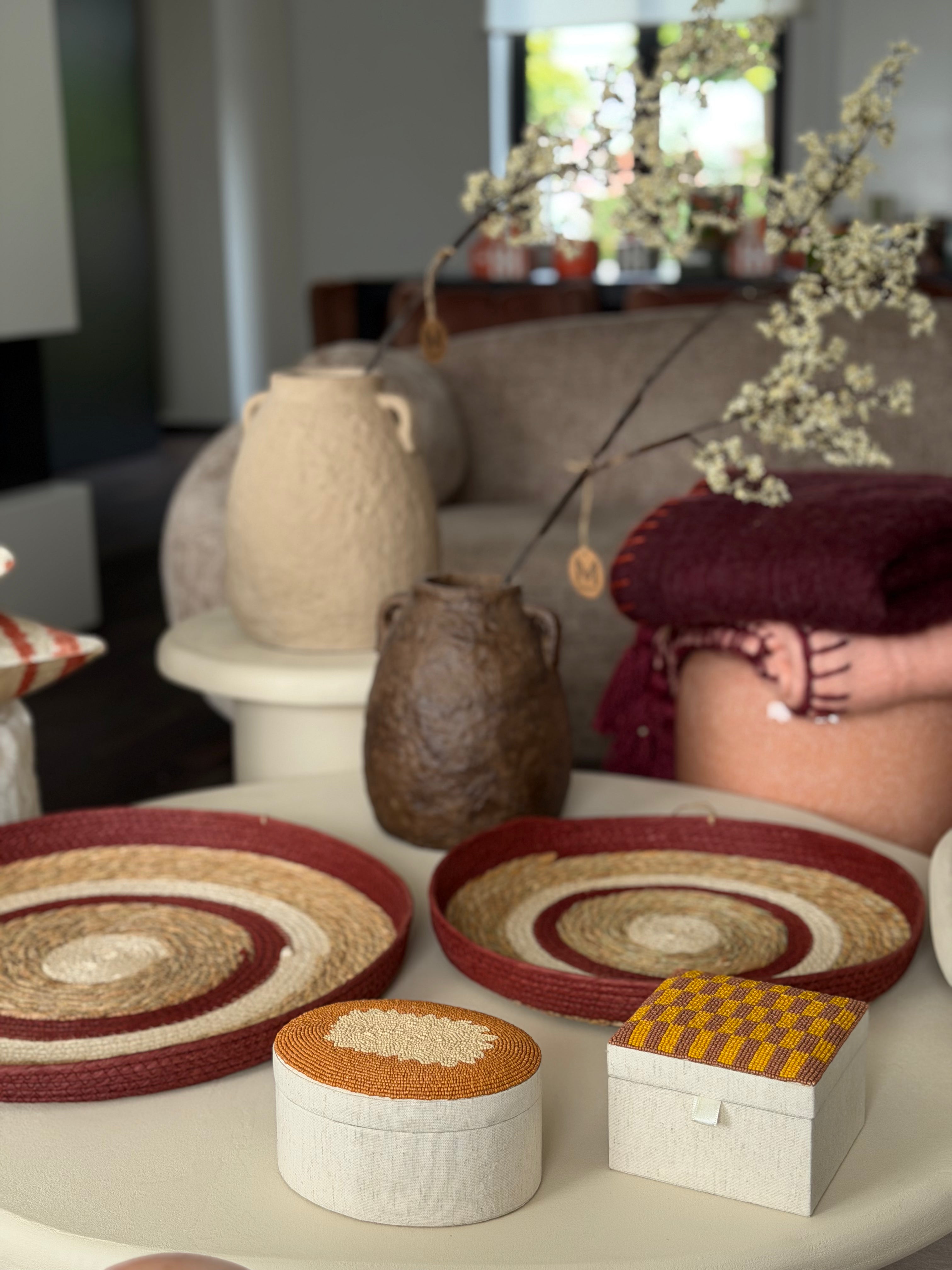 Bordeaux & Cream Serving Tray Ø40 cm €12, Ø50 cm €19