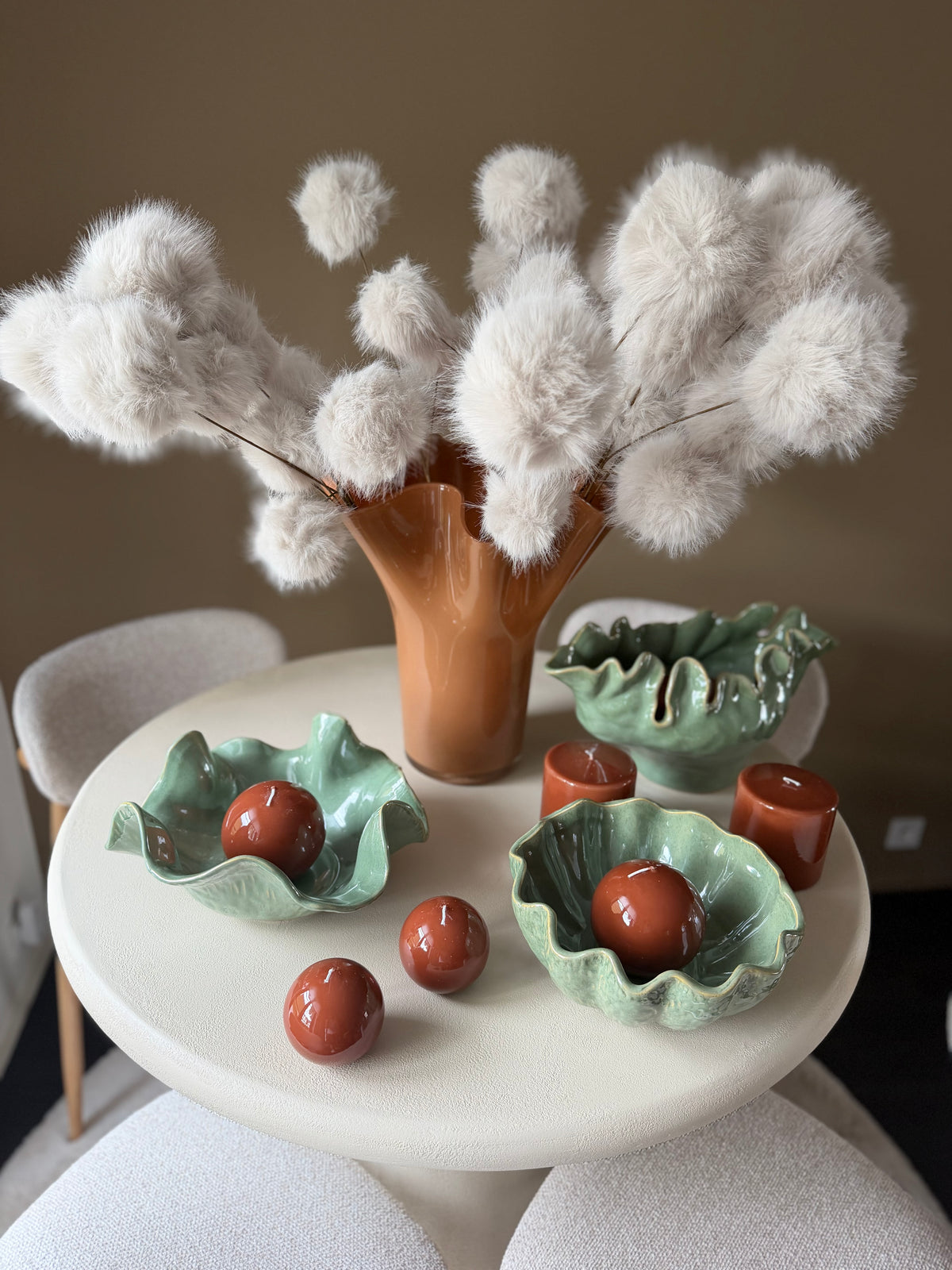 Brown candles (€4 - €10)