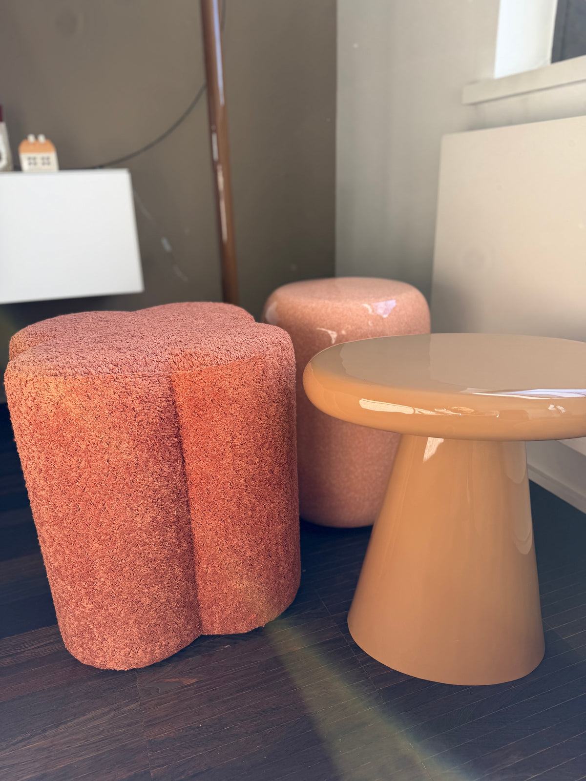 Glossy Oval Pouf Caramel or Burgundy